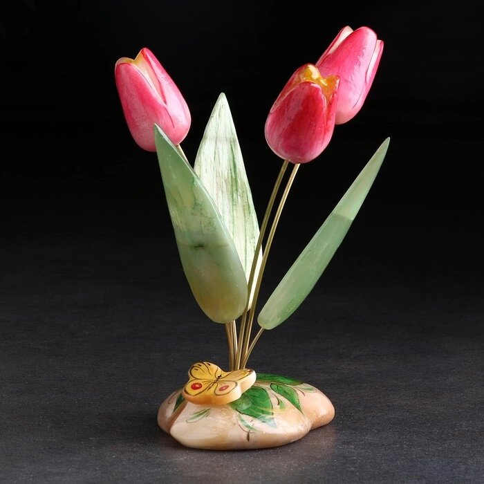 Сувенир Тюльпаны с бабочкой, 3 цветка, розовые, селенит от компании Интернет - магазин Flap - фото 1