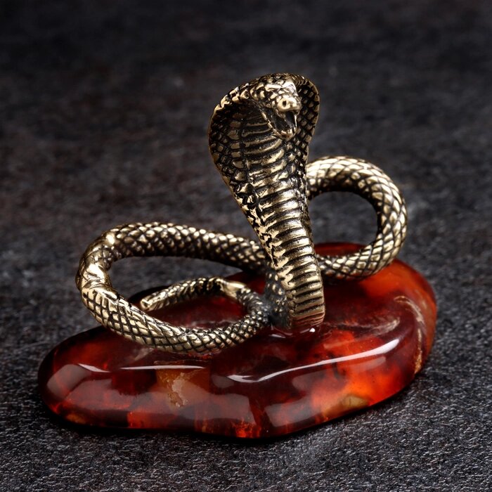 Сувенир "Змея Кобра", большая, латунь, янтарь от компании Интернет - магазин Flap - фото 1