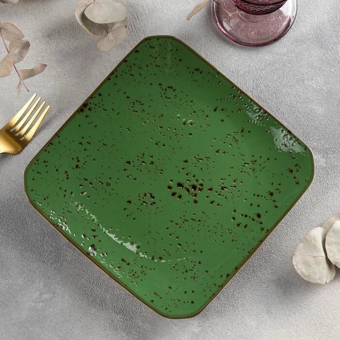 Тарелка керамическая квадратная «Созвездие», d=20 см, цвет зелёный от компании Интернет - магазин Flap - фото 1