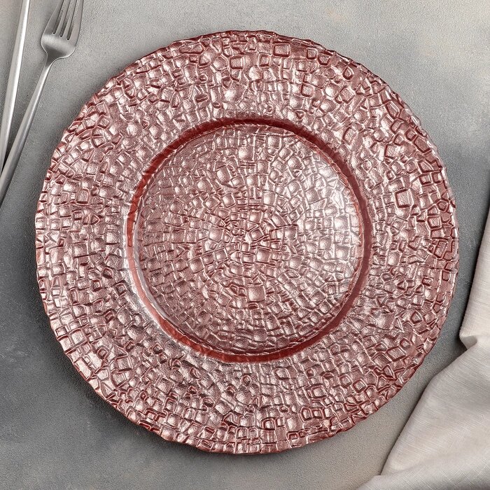 Тарелка стеклянная подстановочная Magistro «Кринкл», d=33 см, цвет розовый от компании Интернет - магазин Flap - фото 1