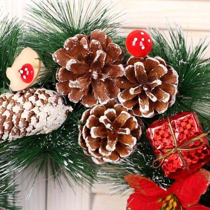 Венок новогодний d-40 см "Снежные шишечки с грибочками" от компании Интернет - магазин Flap - фото 1