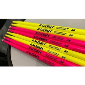 7KLHBYL5B Yellow 5B Барабанные палочки, граб, флуоресцентные желтые, Kaledin Drumsticks