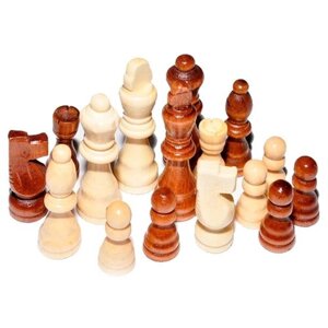 Фигуры шахматные лакированные деревянные