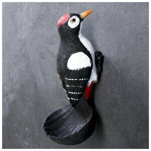 Хорошие сувениры Подвесная зимняя кормушка для птиц "Дятел чёрный" из полистоуна, 26см, Хорошие сувениры