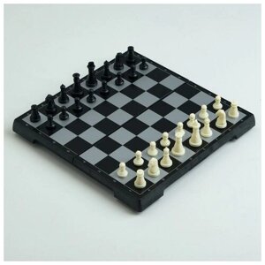 Игра настольная "Шахматы", магнитная доска, 19.5 х 19.5 см, чёрно-белые (1 шт.)