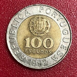 Монета Португалия 100 Эскудо 1992 год №4