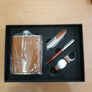 Набор подарочный "Фляжка, ручка, брелок, складной ножик" 24х18х4,5см