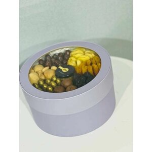 Набор сухофруктов в коробке / Орехи и крем мед