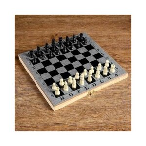 Настольная игра 3 в 1 "Шелест"нарды, шахматы, шашки, доска 24х24 см 2797364 .