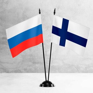Настольные флаги России и Финляндии на пластиковой черной подставке