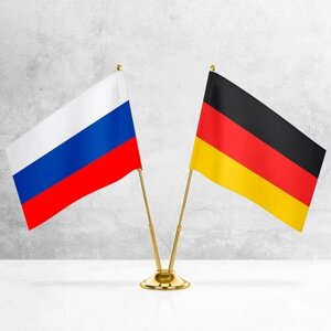 Настольные флаги России и Германии на металлической подставке под золото