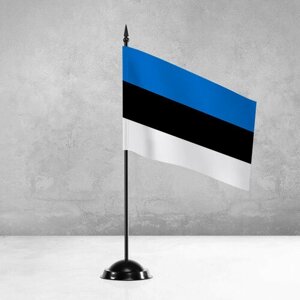 Настольный флаг Эстонии на пластиковой черной подставке