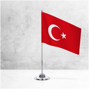 Настольный флаг Турции на металлической подставке под серебро / Флажок Турции настольный 15x22 см. на подставке
