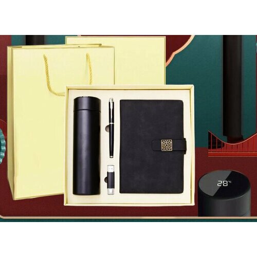 Подарочный набор 4в1, ежедневник, термокружка, флешка, ручка и подарочный пакет, черный