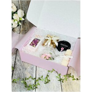 Подарочный набор "Расцветай", заварочный чайник, сухие бутоны роз, свеча, орехи, мёд-суфле