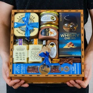 Подарочный набор с конфетами, мёдом и дичью ART-Box артишок №217