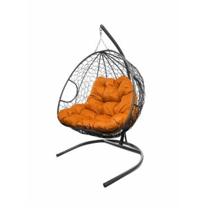 Подвесное кресло из ротанга "Для двоих" серое с оранжевой подушкой M-GROUP