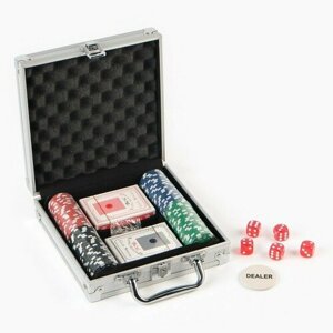 Покер в металлическом кейсе (карты 2 колоды, фишки 100 шт б/номинала, 5 кубиков)