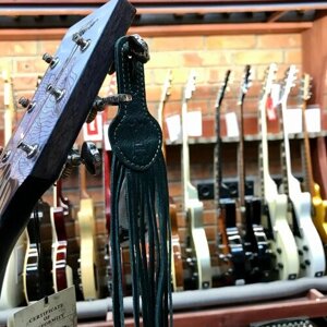 Ремень для гитары акустической, электрогитары Levys MPF01-GRN, кожаный