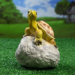 Садовая фигура"Черепаха на камне" 11,5х11,5х17см Хорошие сувениры 3114712 .