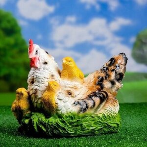 Садовая фигура"Курица наседка с цыплятами" пестрая 28х22см Хорошие сувениры 3242425 .