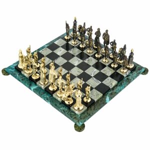Шахматы из камня с бронзовыми фигурами "Русские" 36х36 см