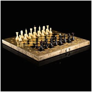 Шахматы с инкрустацией из янтаря и янтарными фигурами "Готика" 56х56 см