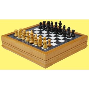 Шахматы Сила гор (бархатный ложемент, чёрная яшма-дуб, доска 30 на 30 см)