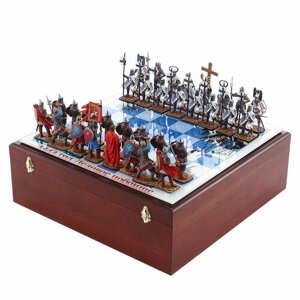 Шахматы со стеклянным полем и оловянными фигурами "Ледовое побоище" 34х34 см