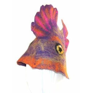 Шапка для бани и сауны из войлока натурального с рисунком цветной шерстью "Фиолетовая рыбка" из коллекции "Подарок любителю бани"