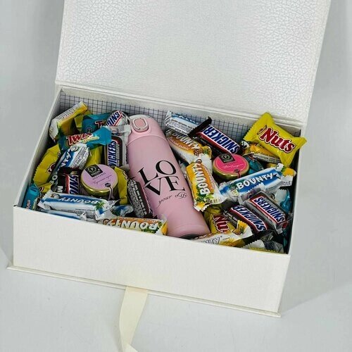 Сладкий подарок, конфеты с розовой термокружкой, ко дню всех влюбленных и 8 марта, букет из конфет