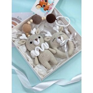 Вязаные игрушки для новорожденных с олененком. Подарочный набор олень бежевый