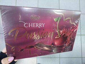 Конфеты шоколадные Vobro Cherry Passion с вишней и ликером 280 г