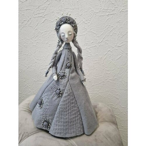 Авторская кукла "Гризайль" (Вариант 1) от компании М.Видео - фото 1