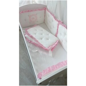 Бортики в детскую кроватку для новорожденного "Облако", розовые рюши, 6 подушек, в прямоугольную кроватку 120*60 см или в овальную кроватку 125*75 см