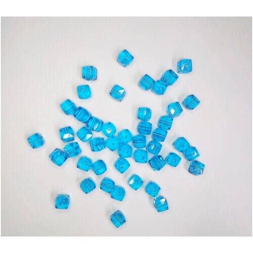 Бусины "Кубики граненые", стекло. Размер 7*7 мм. Цвет голубой прозрачный. 30 штук/упак.