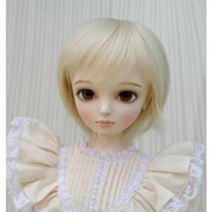 DollGa Wig LR-004_D Eve Сream (Короткий парик с чёлкой размер 6-6,5 дюймов - Cветлый блонд для БЖД кукол)