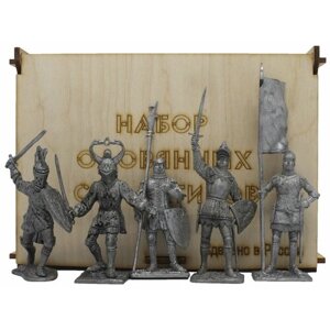 "Французские средневековые рыцари и воины"1ЕК (5 н/к) набор оловянных солдатиков некрашеных в фанерной коробке