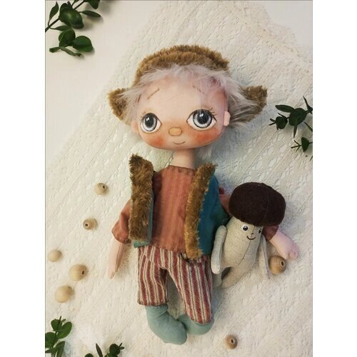 Интерьерная текстильная кукла ручной работы Блондин от компании М.Видео - фото 1