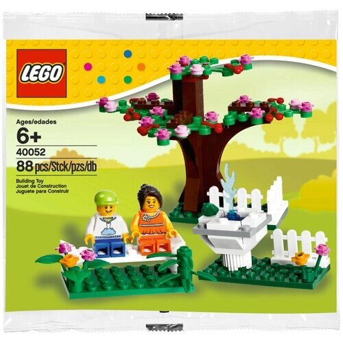 Конструктор LEGO Seasonal 40052 Весенняя сценка, 88 дет. от компании М.Видео - фото 1