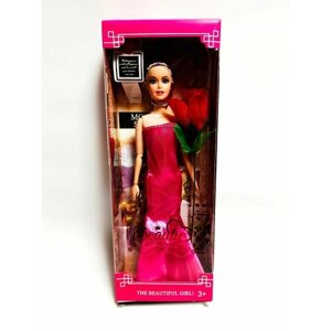 Кукла шарнирная с цветком розы в красном платье