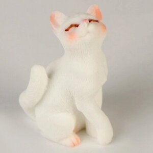 Миниатюра кукольная «Милый котик», набор 3 шт, размер 1 шт. 1,5 2,4 4 см
