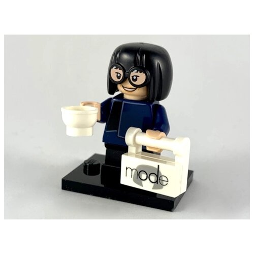 Минифигурка Лего Lego coldis2-17 Edna Mode, Disney, Series 2 (Complete Set with Stand and Accessories) от компании М.Видео - фото 1