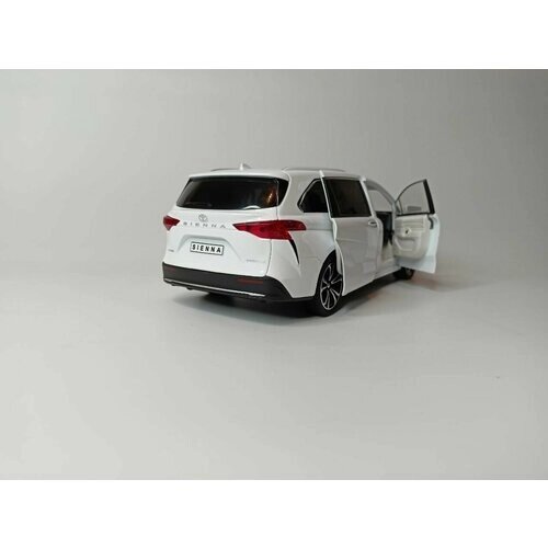 Модель автомобиля Toyota Sienna коллекционная металлическая игрушка масштаб 1:24 белый от компании М.Видео - фото 1