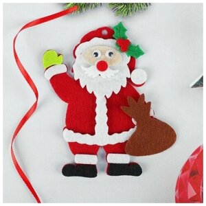 Набор для творчества - создай ёлочное украшение из фетра Дед мороз с мешком подарков