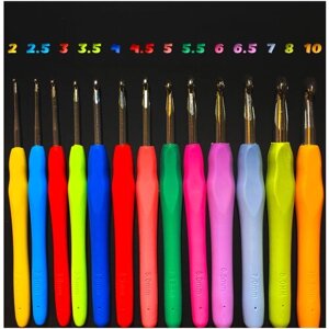Набор из 13 алюминиевых крючков с силиконовыми ручками (2.0 - 10.0 мм) в красивом мешочке для хранения.