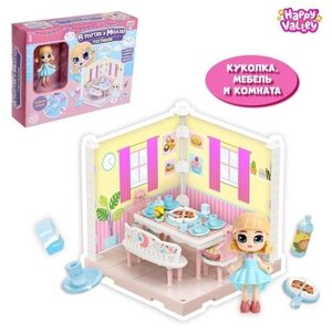 Пластиковый домик для кукол «В гостях у Молли» гостиная с куклой и аксессуарами