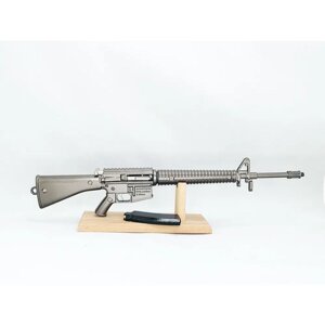 Сборная миниатюрная модель винтовки Colt M16 30см
