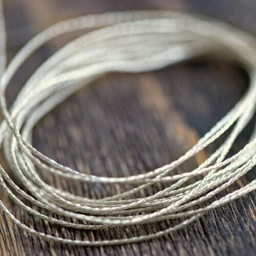 Шнур нейлоновый 0,8 мм 40 метров для шитья / рукоделия / браслетов, цвет серебряный металлик от компании М.Видео - фото 1
