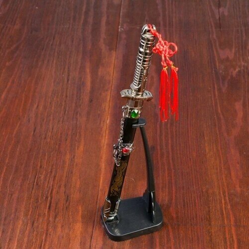 Сувенирный кинжал на подставке, на ножнах дракон, рукоять в форме светового меча, 25 см от компании М.Видео - фото 1
